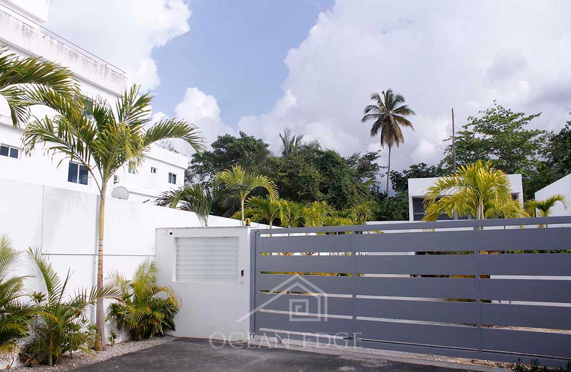 Modern-villas-in-community-next-to-beach-Las-Terremas-Real-Estate-Ocean-Edge-Dominican-Republic-(4)