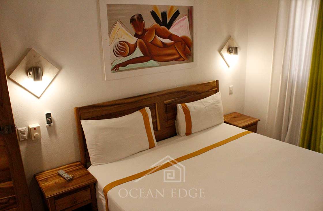 Las-Terremas-Real-Estate-Ocean-Edge-Dominican-Republic-Ocean view house 3 bed in beachfront hotel (13)