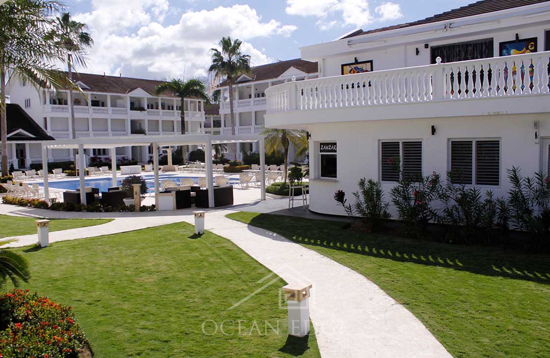 Las-Terremas-Real-Estate-Ocean-Edge-Dominican-Republic-Ocean view house 3 bed in beachfront hotel (31)