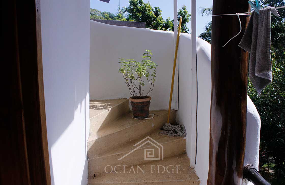 Las-Terrenas-Real-Estate-Ocean-Edge-Dominican-Republic - Authentic caribbean house in green community (15)