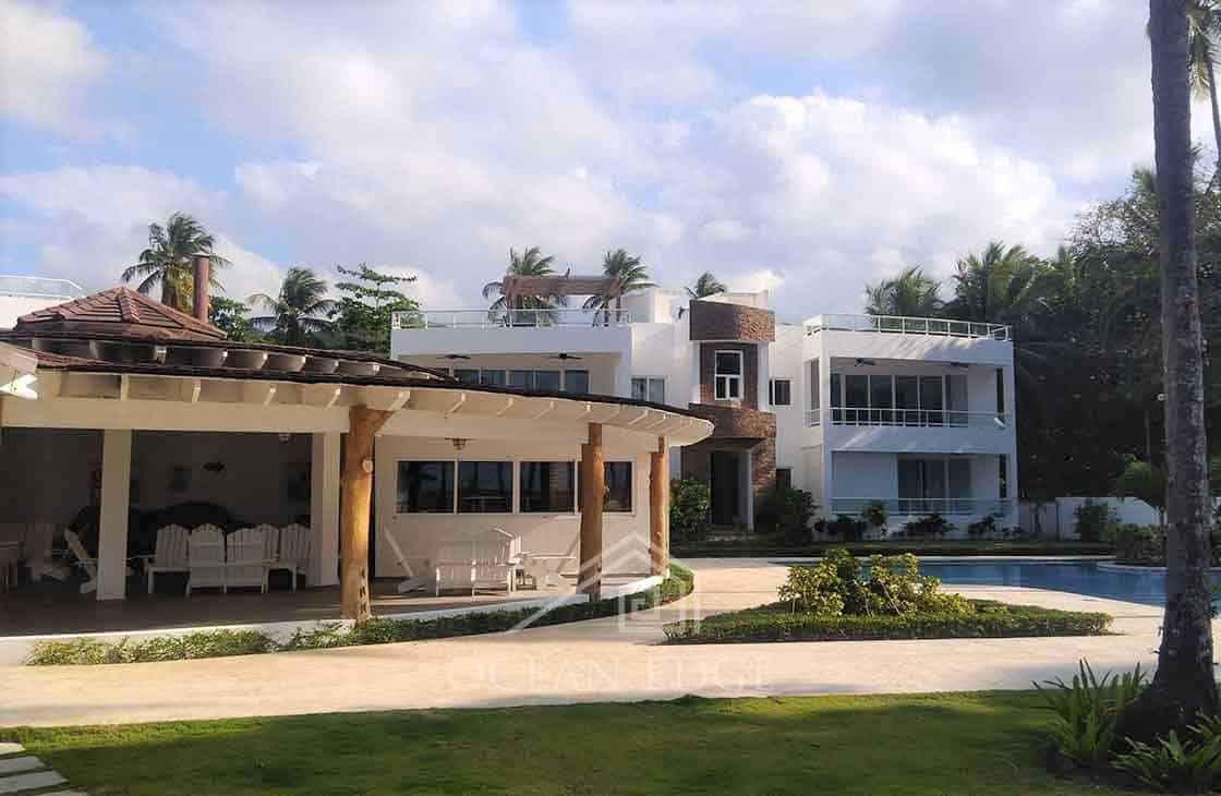 Las-Terrenas-Real-Estate-Ocean-Edge-Dominican-Republic - Family penthouse in exclusive beachfront comm (31)
