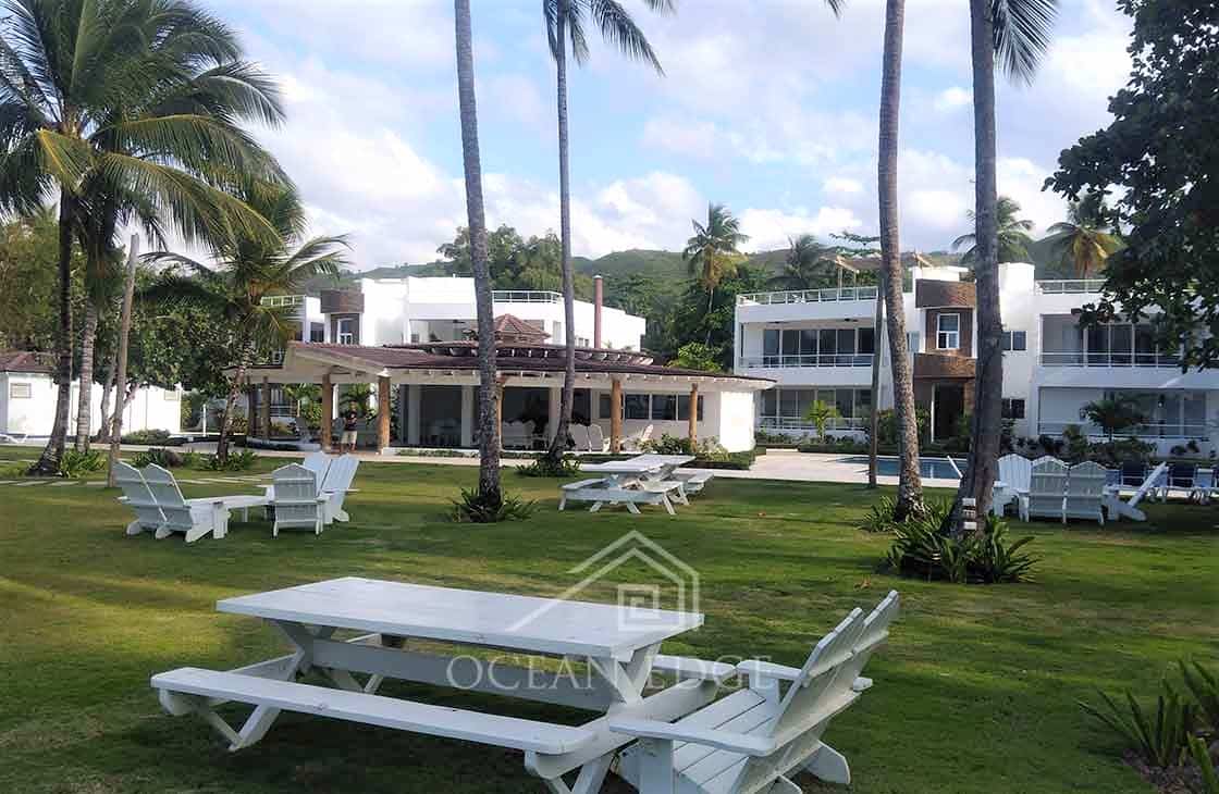 Las-Terrenas-Real-Estate-Ocean-Edge-Dominican-Republic - Family penthouse in exclusive beachfront comm (35)