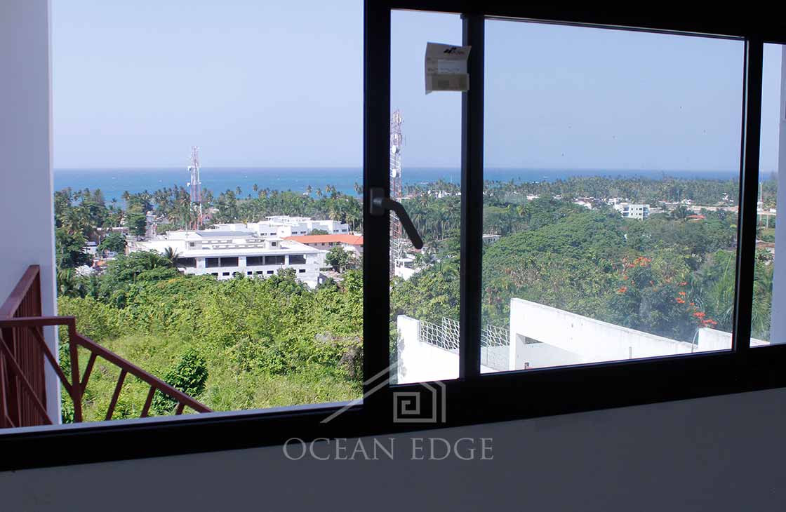 Las-Terrenas-Real-Estate-Ocean-Edge-Dominican-Republic - Large mansion on central hilltop with 360° views (12)