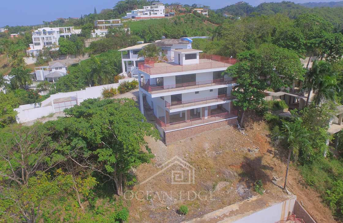 Las-Terrenas-Real-Estate-Ocean-Edge-Dominican-Republic - Large mansion on central hilltop with 360° views (8)