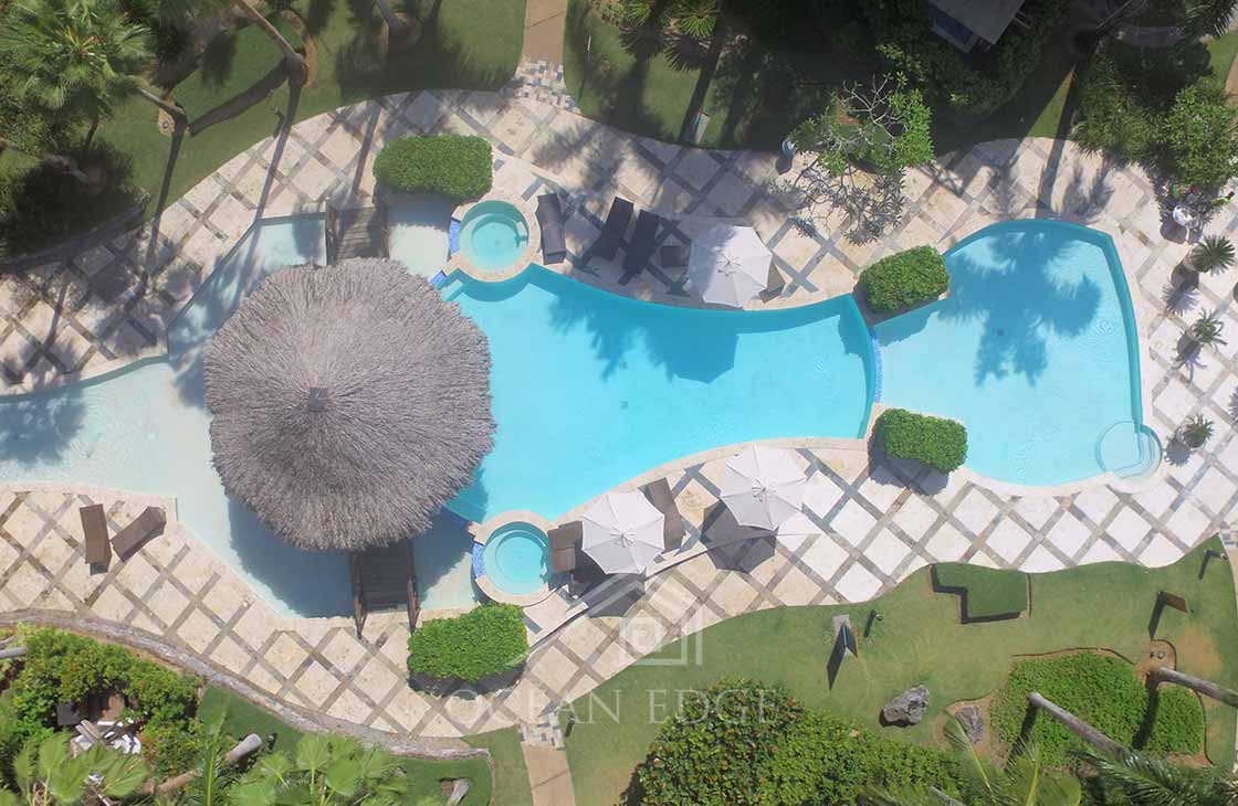 Las-Terrenas-Real-Estate-Ocean-Edge-Dominican-Republic - Luxury townhouse in beachfront community drone (6)