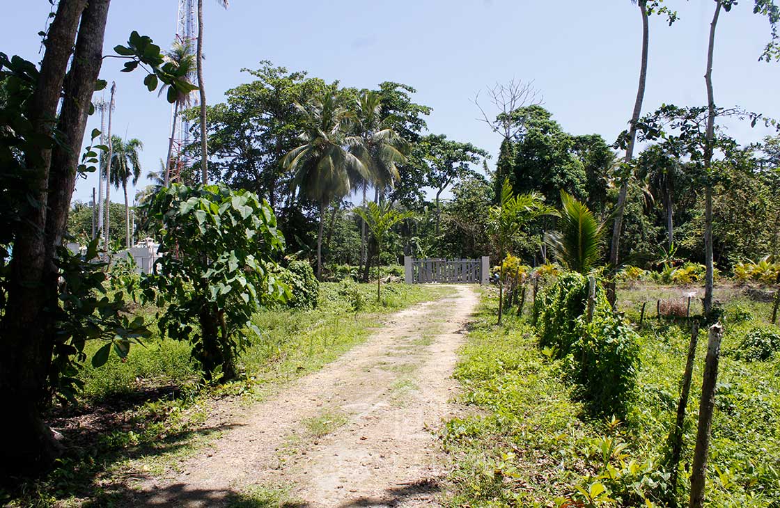 Las-Terrenas-Real-Estate-Ocean-Edge-Dominican-Republic- individual lots in community near beach and to (1 (3)