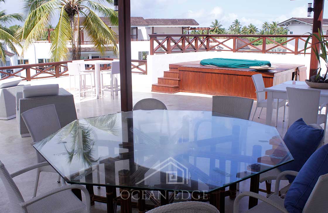 Luxury penthouse with jacuzzi in beachfront community Las-Terrenas-Real-Estate-Ocean-Edge-Dominican-Republic (44)