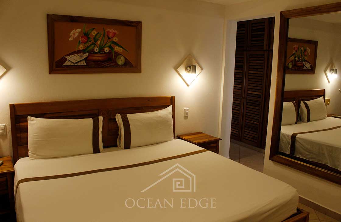 comfortable 4 bed condos in beachfront hotel Las-Terremas-Real-Estate-Ocean-Edge-Dominican-Republic (19)