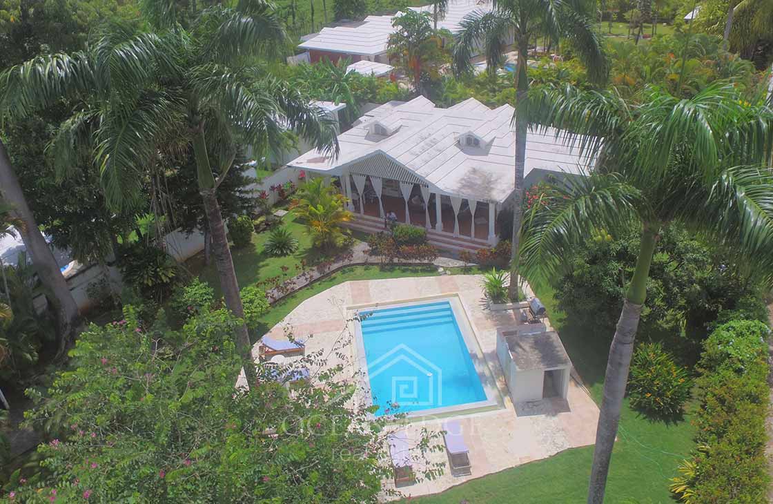 3-bed villa with pool in green community - las terrenas-real-estate-ocean-edge-drone (3)