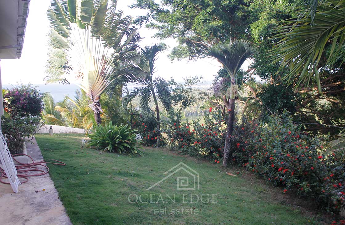 Hilltop villa with the finest ocean view - real estate - las terrenas - ocean - edge (39)