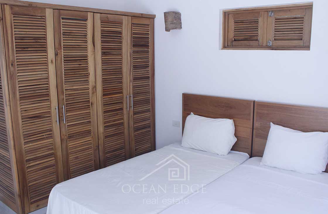 Turnkey 3-bed villa near Bonita beach-las-terrenas-real-estate-ocean-edge (14)