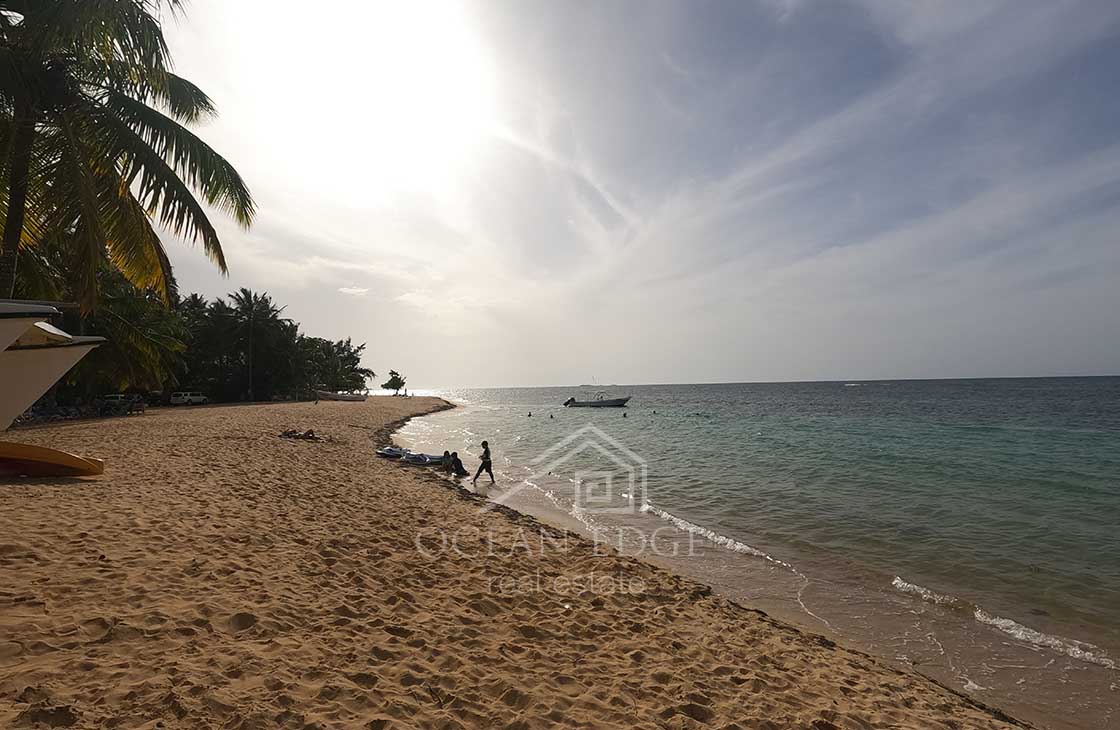 Beachfront-hotel-development-opportunity-Las-terrenas-real-estate-ocean-edge-1