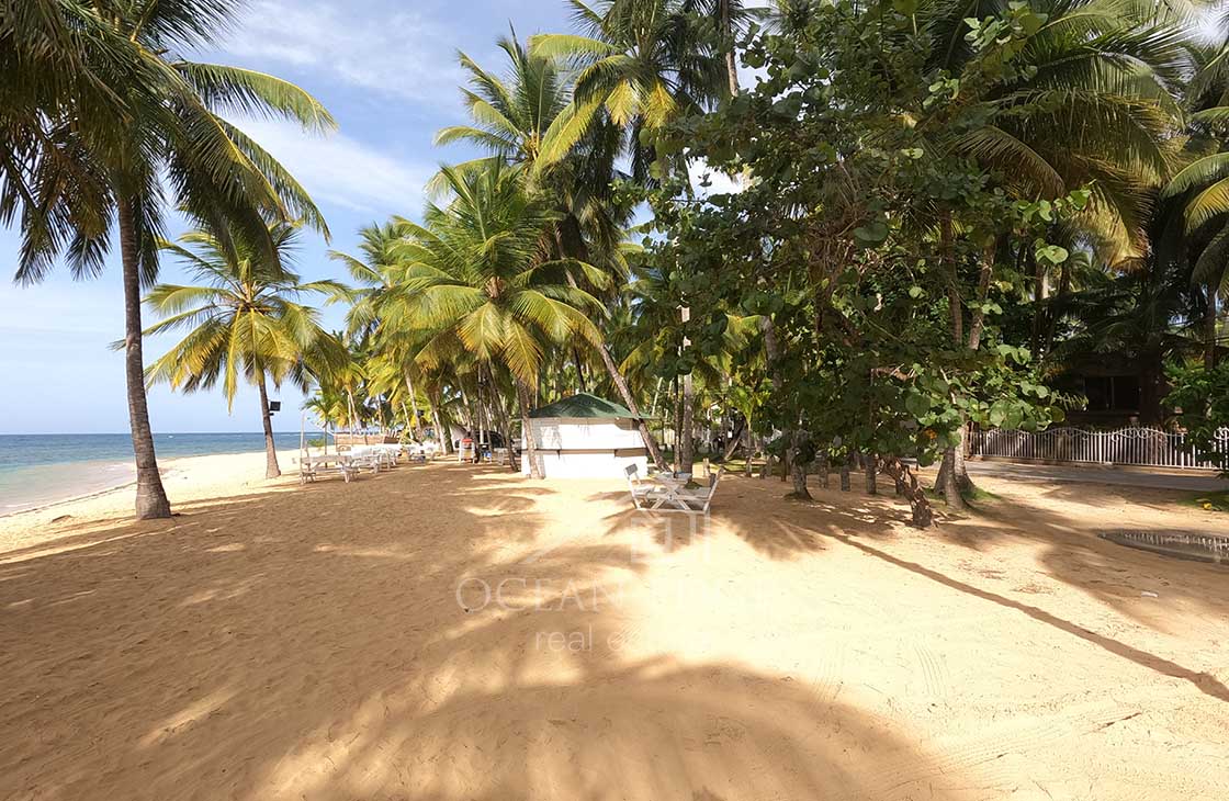 Beachfront-hotel-development-opportunity-Las-terrenas-real-estate-ocean-edge-1