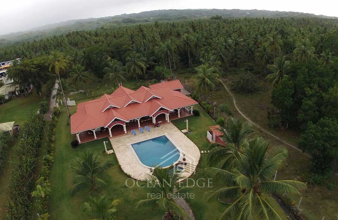 Luxury beachfront mansion in upcoming area Las Terrenas Real Estate Ocean Edge Dominican Republic (21)