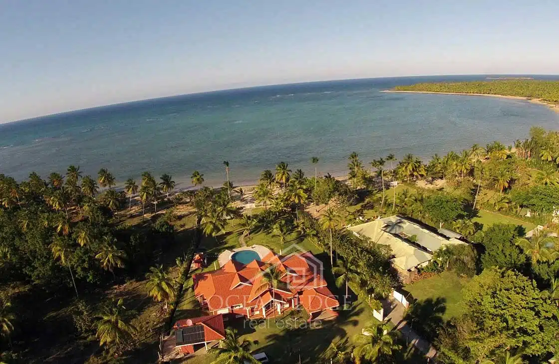 Luxury beachfront mansion in upcoming area Las Terrenas Real Estate Ocean Edge Dominican Republic (29)