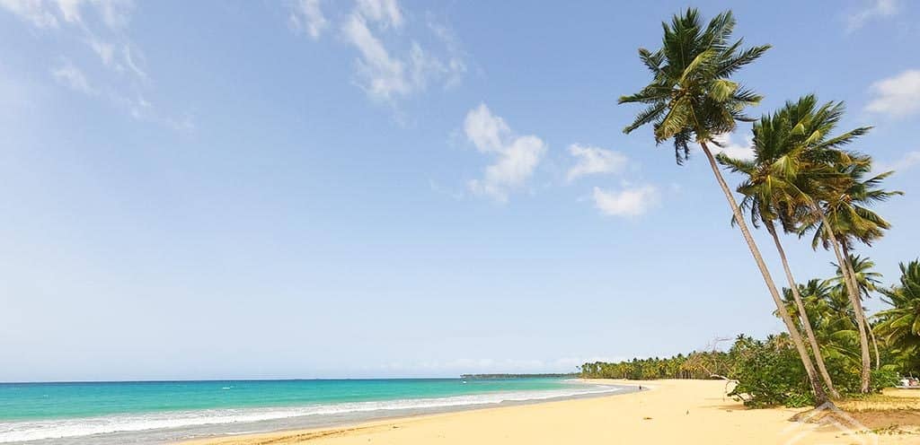 Beaches-in-Las-Terrenas-ocean-edge-real-estate-playa-coson