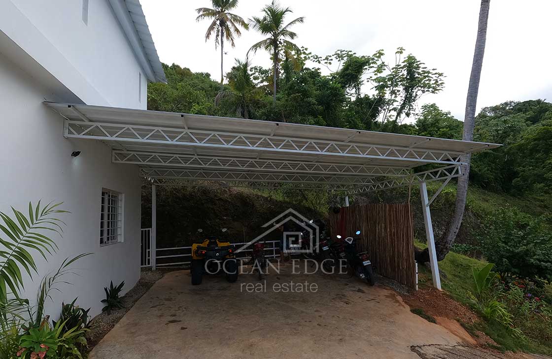 Villa-perched-on-the-hill-with-view-at-Coson-bay-waters-las-terrenas-real-estate-