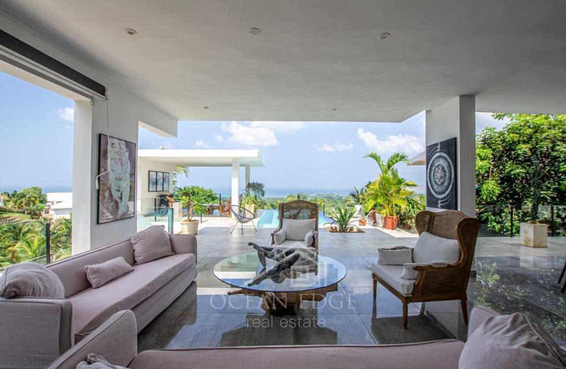 Luxury ocean view villa with independent apartment3