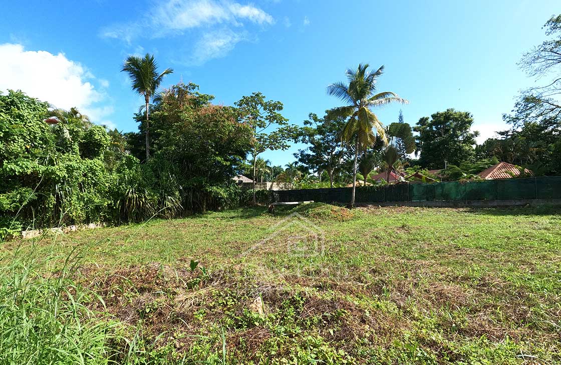 2-building-lots-available-in-central-location-las-terrenas-real-estate