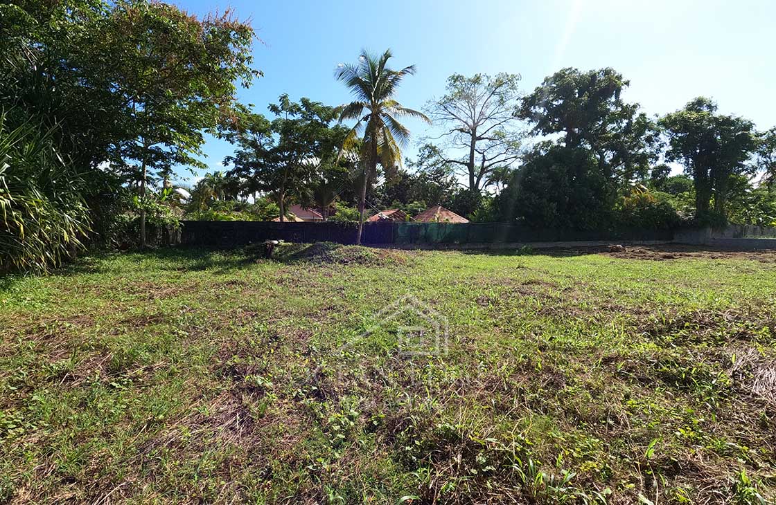 2-building-lots-available-in-central-location-las-terrenas-real-estate