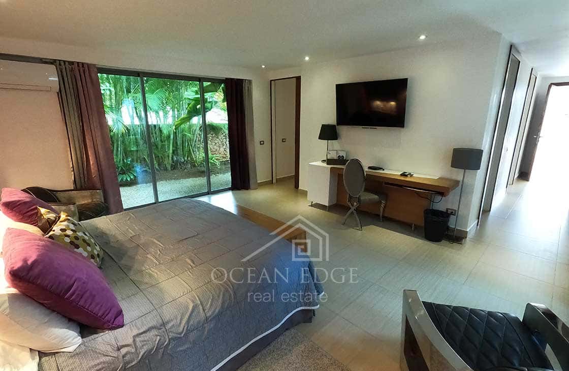 Spectacular-luxury-5-bed-villa-in-playa-Bonita-las-terrenas-real-estate