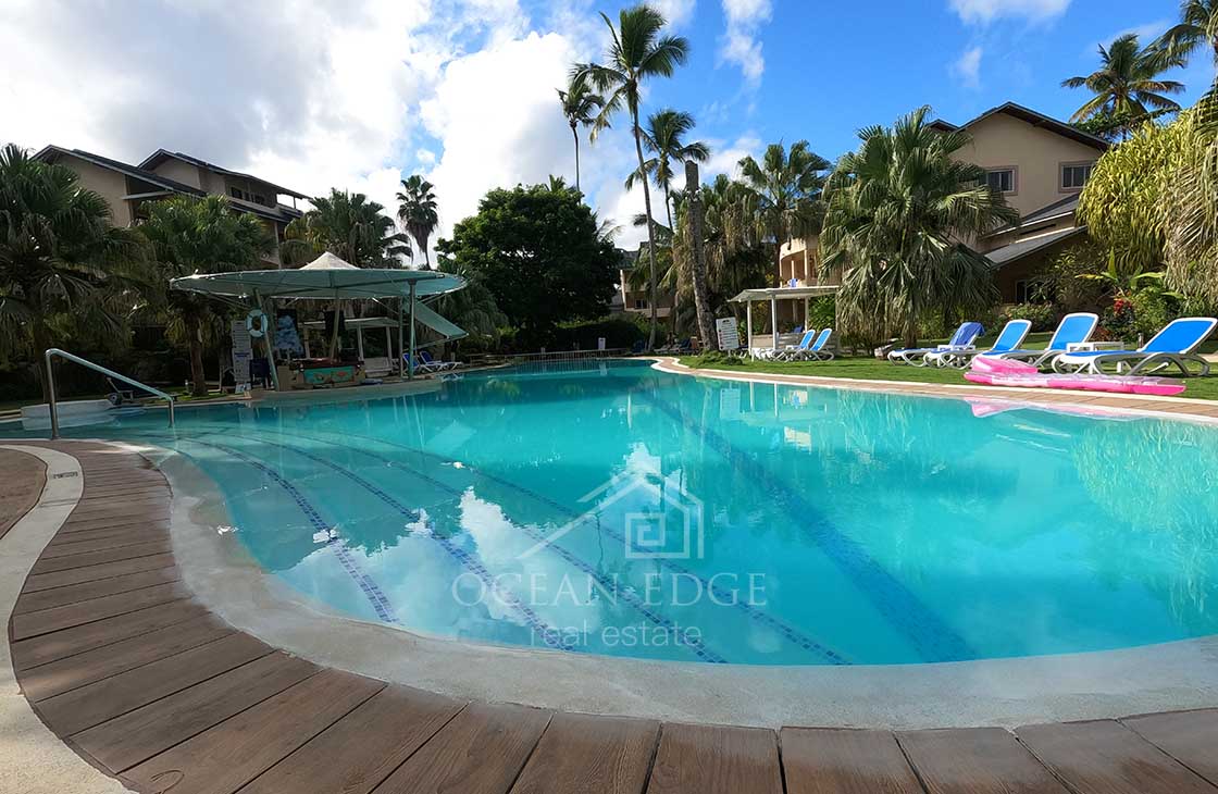 Beachfront-hotel-condo-las-ballenas-las-terrenas-real-estate-ocean-edge