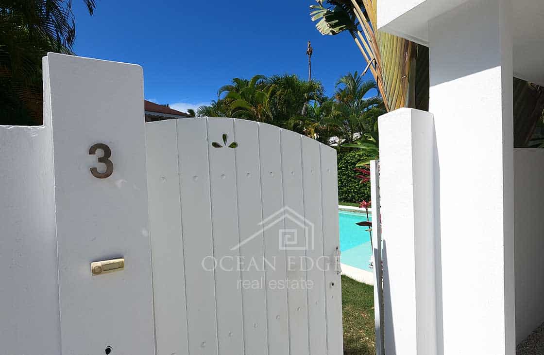 4-bed-Villa-with-private-pool-near-Las-Bellenas-beach-las-terrenas-real-estae