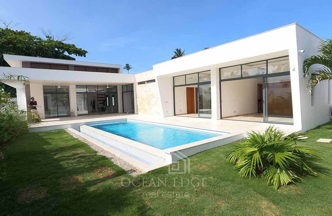 LUXURY 5-BED VILLA NEAR TOURISM BEACH-las-terrenas-ocean-edge-real-estate (18)