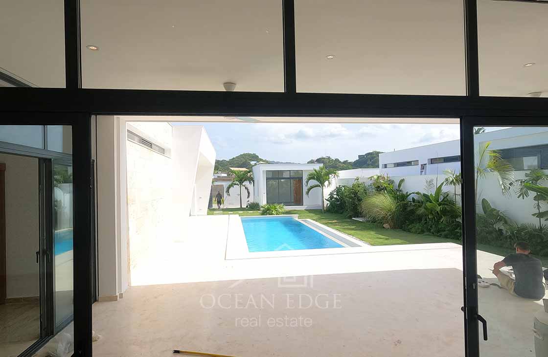 LUXURY 5-BED VILLA NEAR TOURISM BEACH-las-terrenas-ocean-edge-real-estate (6)