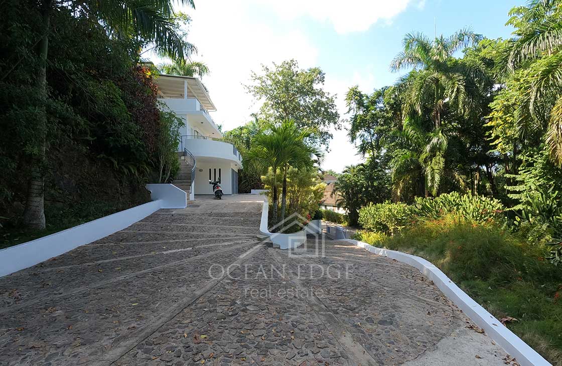 fully-furnished-renovated-villa-in-bonita-village-las-terrenas-ocean-edge-real-estate