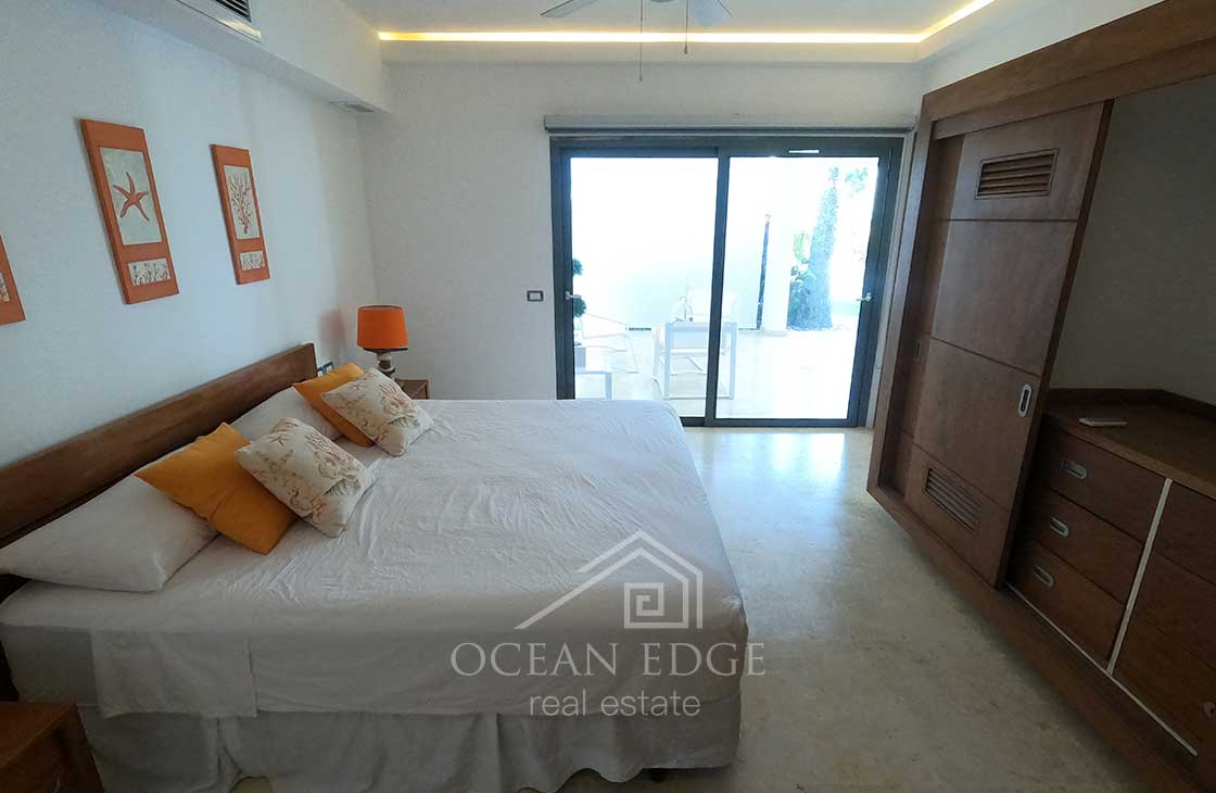 Exclusive 4-bed condo in beachfront apart-hotel - Las Terrenas Real Estate - Ocean Edge Dominican Republic (10)