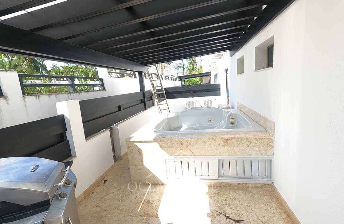 Exclusive 4-bed condo in beachfront apart-hotel - Las Terrenas Real Estate - Ocean Edge Dominican Republic (18)