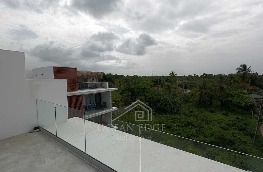 Fully-Furnished-Modern-Penthouse-in-Las-Ballenas-las-terranas-ocean-edge-real-estate