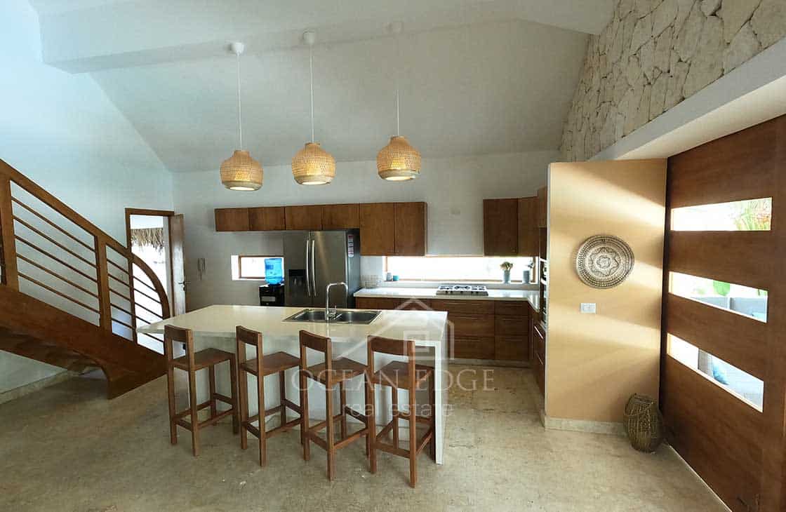 4-Bedrooms-caribbean-villa-in-gated-community-las-terrenas-ocean-edge-real-estate