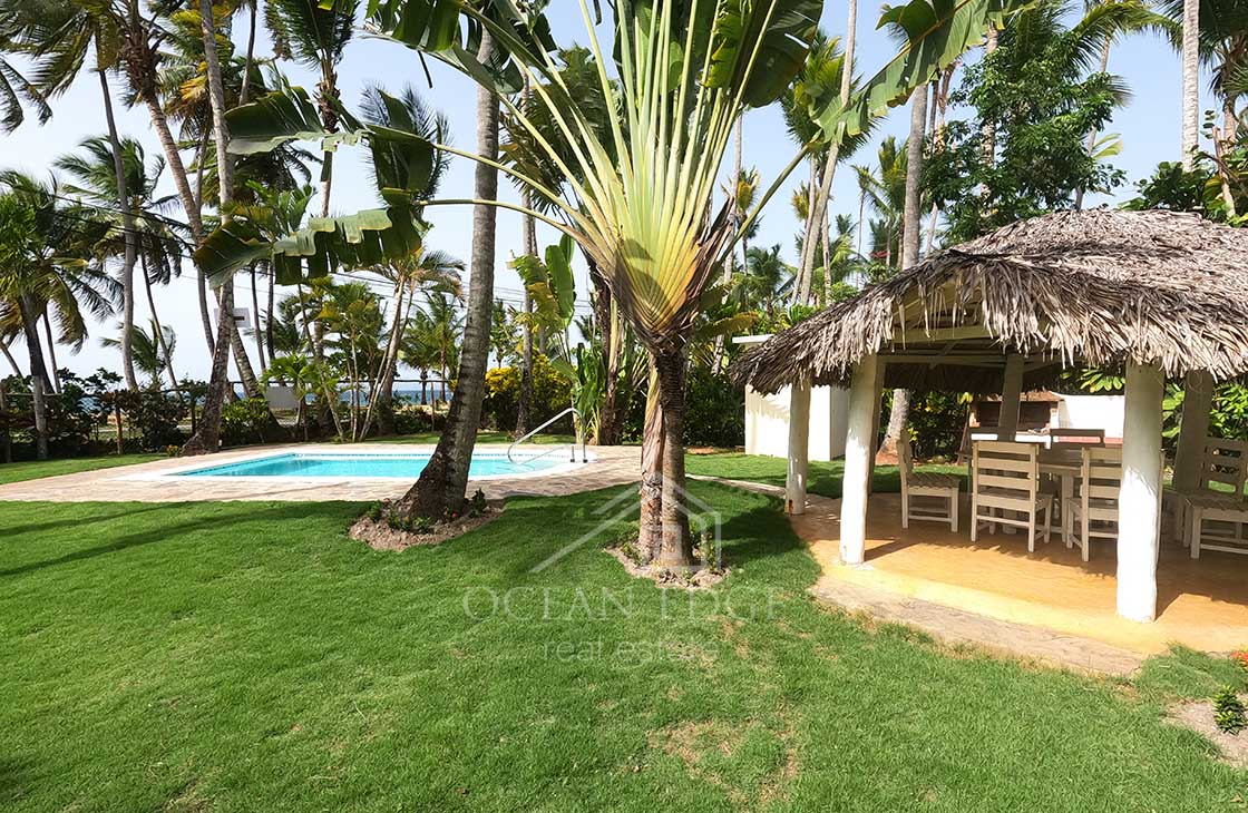 eachfront-Villa-with-private-pool-in-Las-Ballenas-Beach-las-terrenas-ocean-edge-real-estate