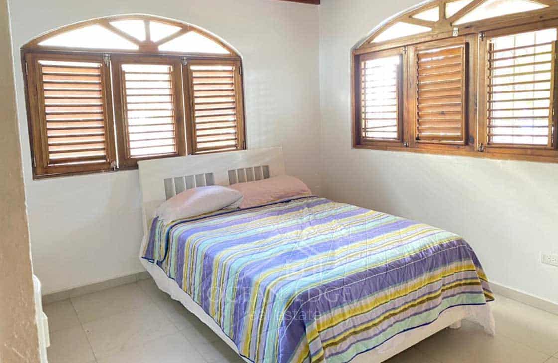 Beachfront Villa with private pool in Las Ballenas Beach-las-terrenas-ocean-edge-real-estate (17)