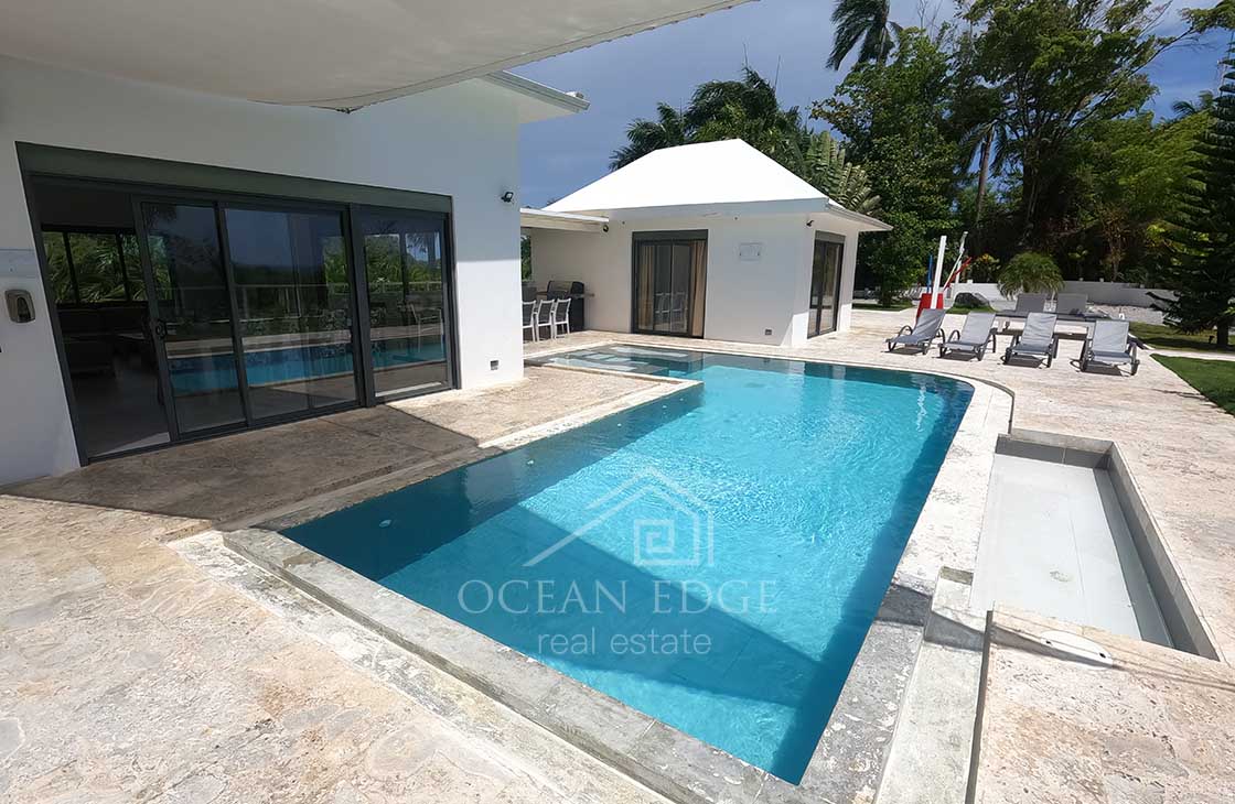 Mesmerizing-5-Bed-Ocean-View-Villa-with-Swimming-Pool-las-terrenas-ocean-edge-real-estate