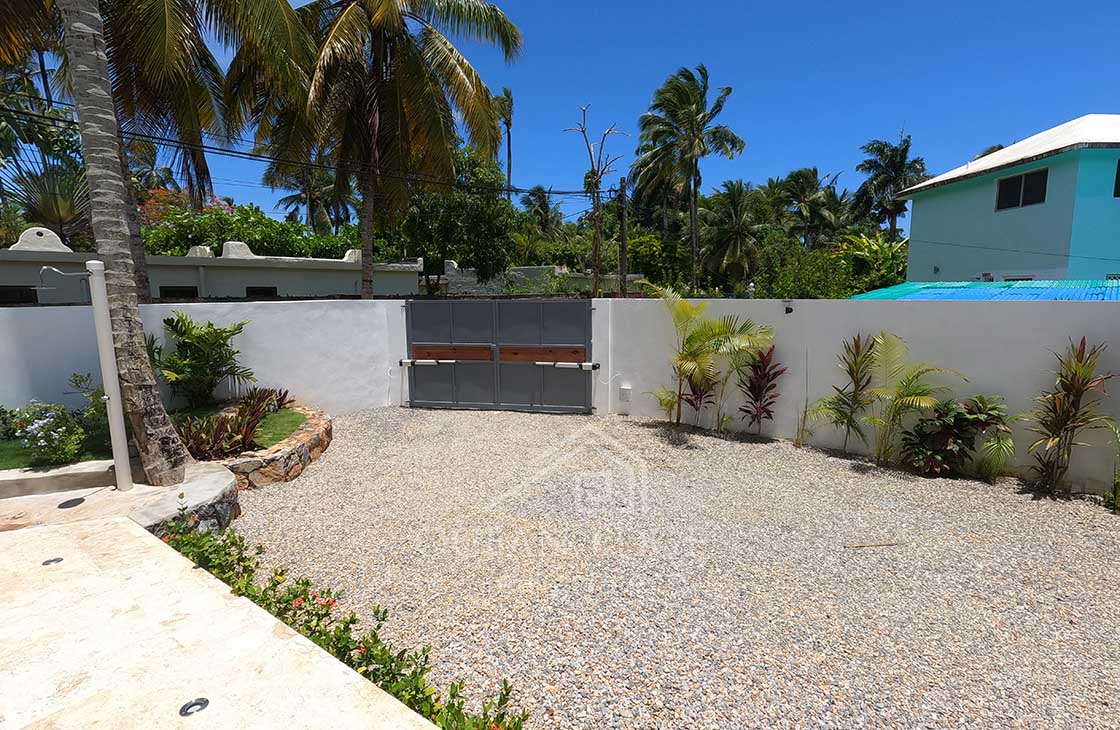 4-Bedroom-caribbean-villa-ideal-for-Airbnb-rental-ocean-edge-real-estate-las-terrenas-