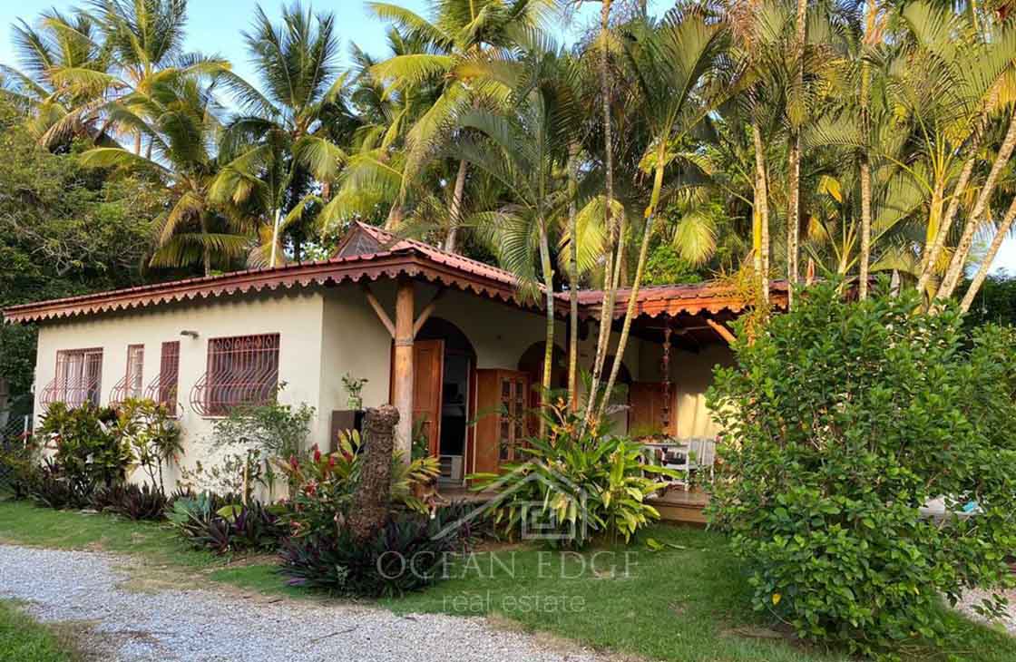 Cosy Villa with pool nesting in Las Ballenas neighbourhood-ocean-edge-real-estate-las-terrenas-3