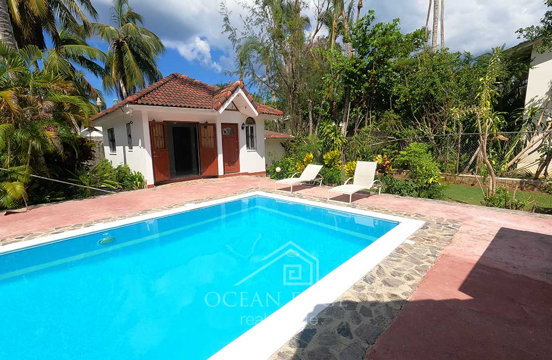 3-bedroom-villa-with-Pool-and-Bungalow-(56)