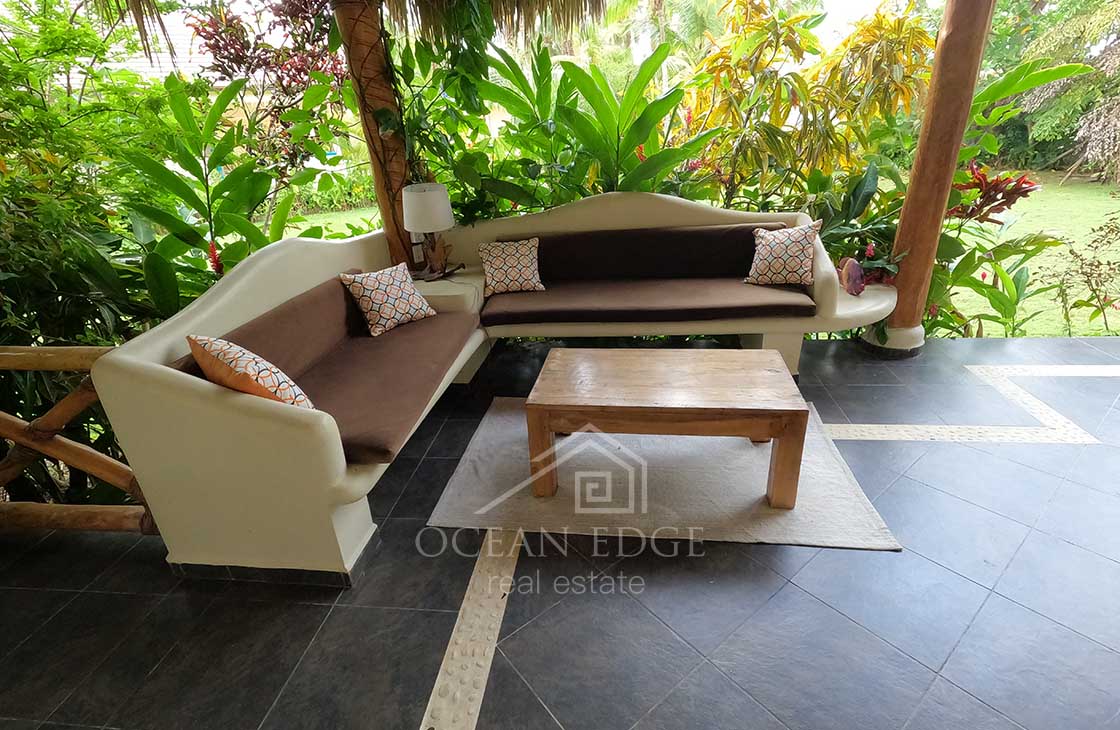 Caribbean villa with large garden near Cosón Beach-las-terrenas-ocean-edge-real-estate (1)