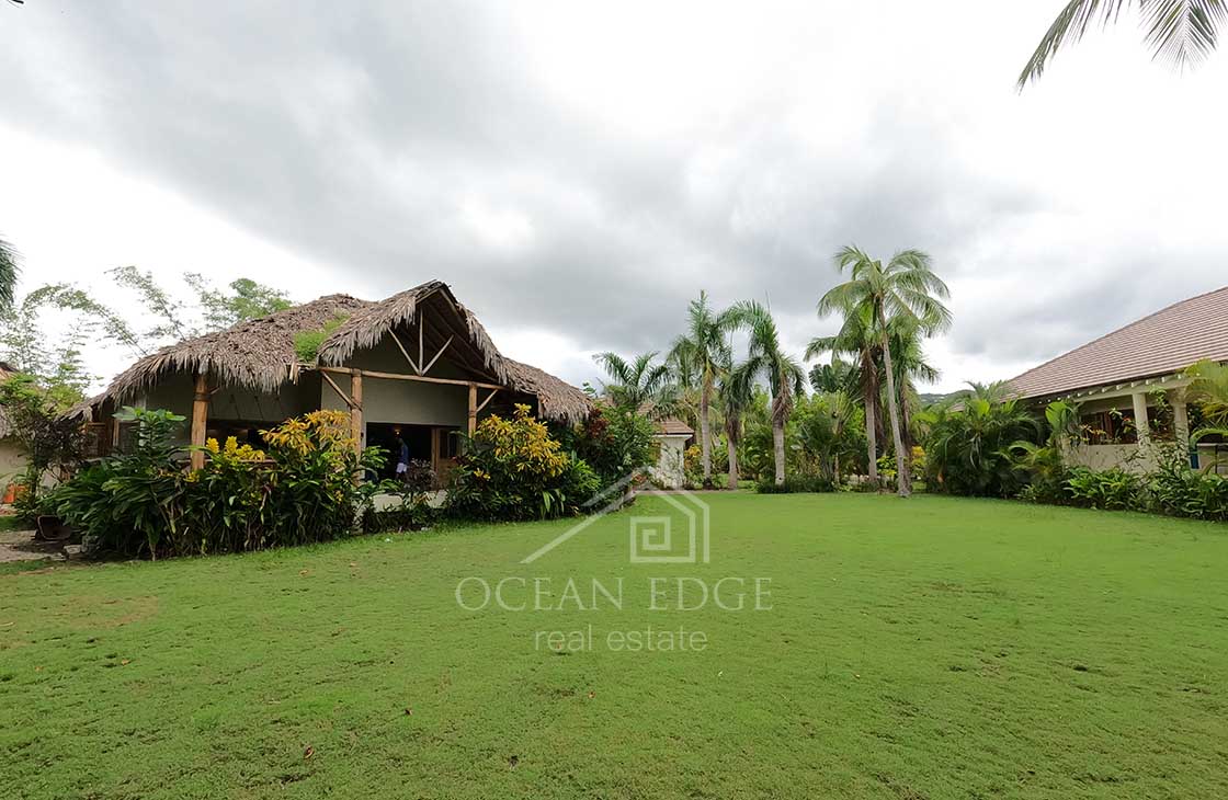 Caribbean villa with large garden near Cosón Beach-las-terrenas-ocean-edge-real-estate (1)