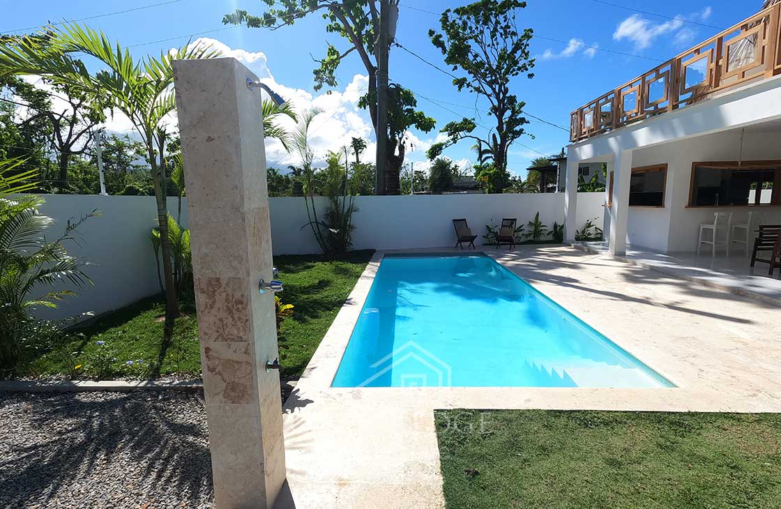 Family-5-bedroom-house-for-sale-near-Bonita-Beach---Las-Terrenas-Real-Estate---Ocean-Edge-Dominican-Republic-(2)
