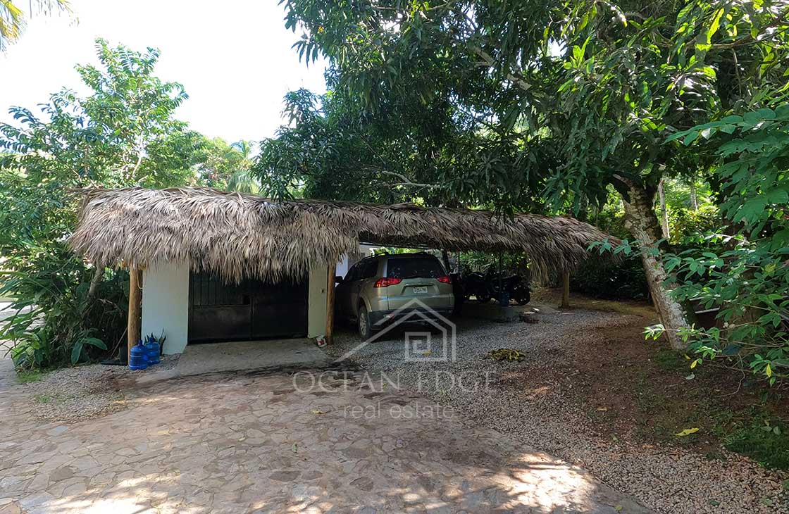 3-Bedrooms-Tropical-villa-with-independant-studio-and-large-garden-las-terrenas-ocean-edge