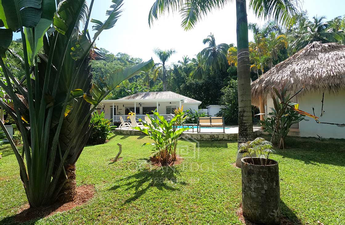 3-Bedrooms-Tropical-villa-with-independant-studio-and-large-garden-las-terrenas-ocean-edge