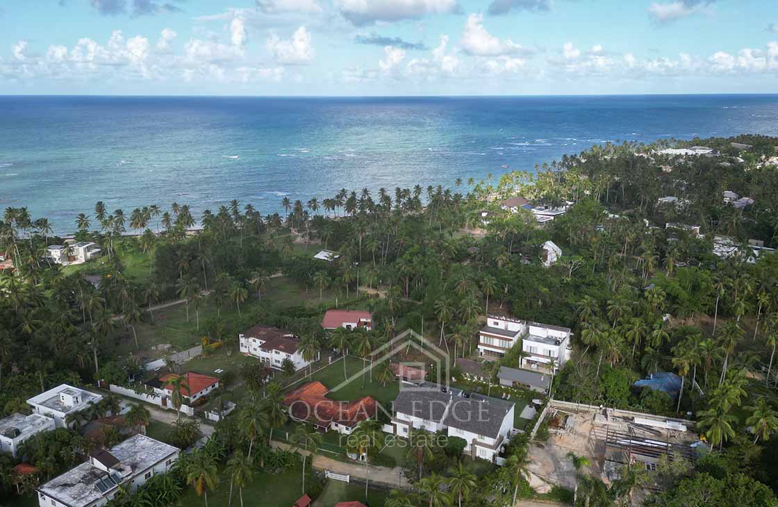 Building-Lots-in-beachfront-community-in-Portillo-Beach-las-terrenas-ocean-edge-real-estate