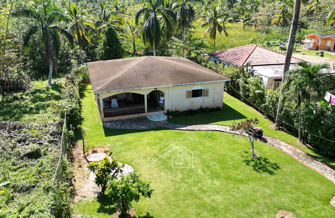 2-Bed-villa-sitting-on-a-large-land-near-the-beach-in-Playa-Coson-las-terrenas-ocean-edge-real-estate-drone