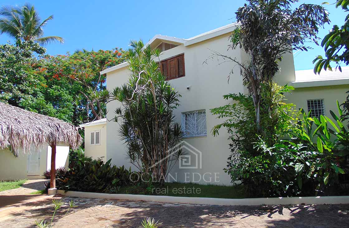 Family caribbean home with large garden & pool-las-terrenas-ocean-edge-real-estate (13)