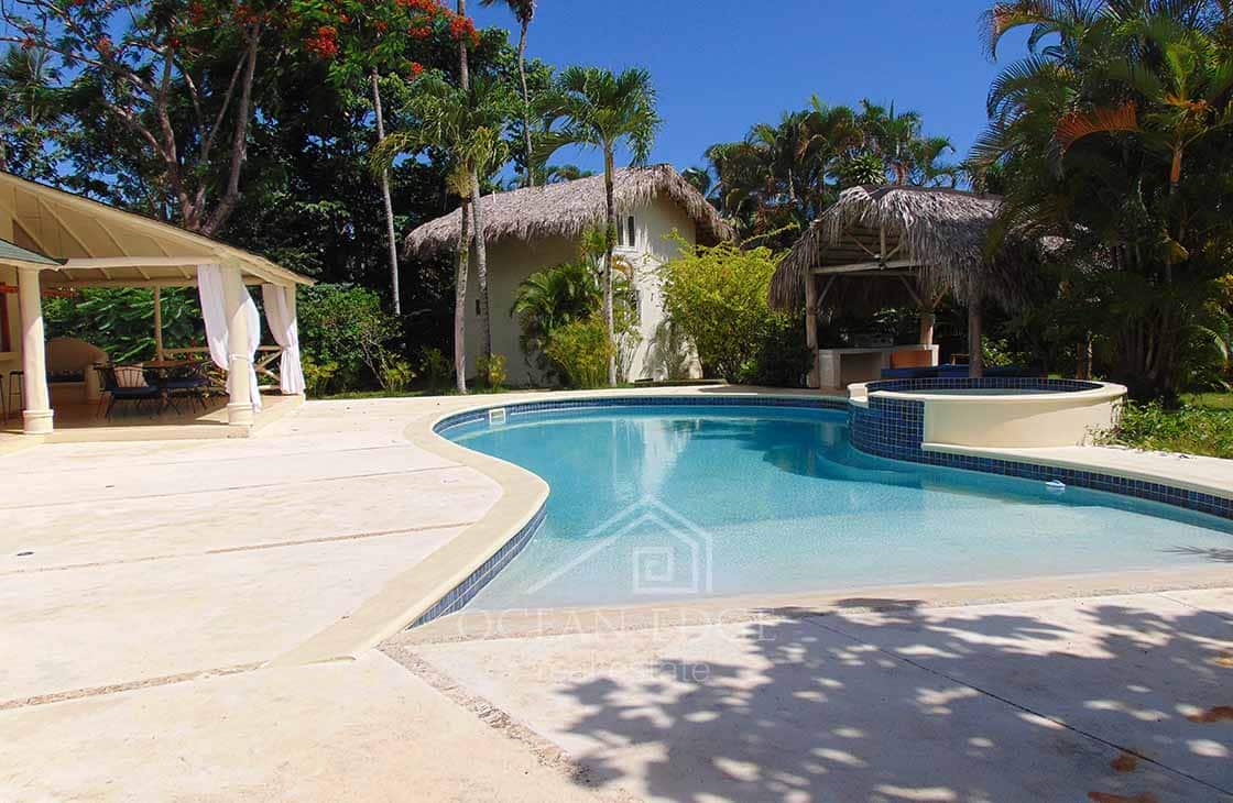 Family caribbean home with large garden & pool-las-terrenas-ocean-edge-real-estate (47)