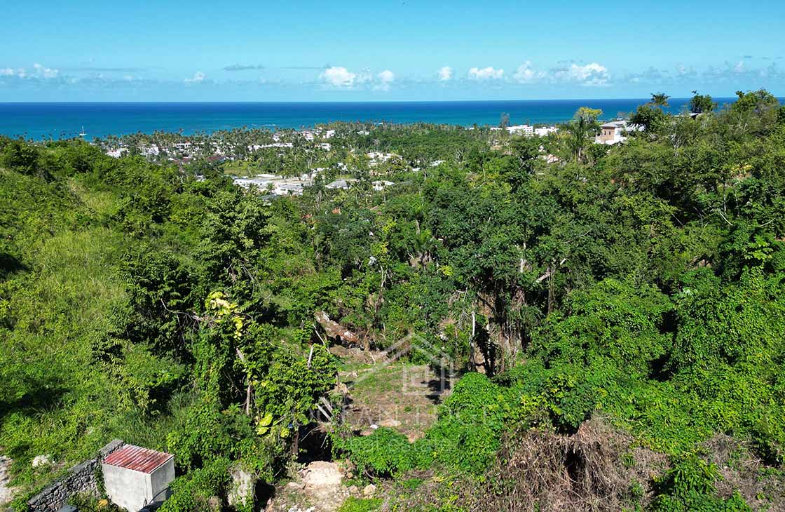 Ideal-Building-lot-with-ocean-view-close-to-town-las-terrenas-ocean-edge-real-estate